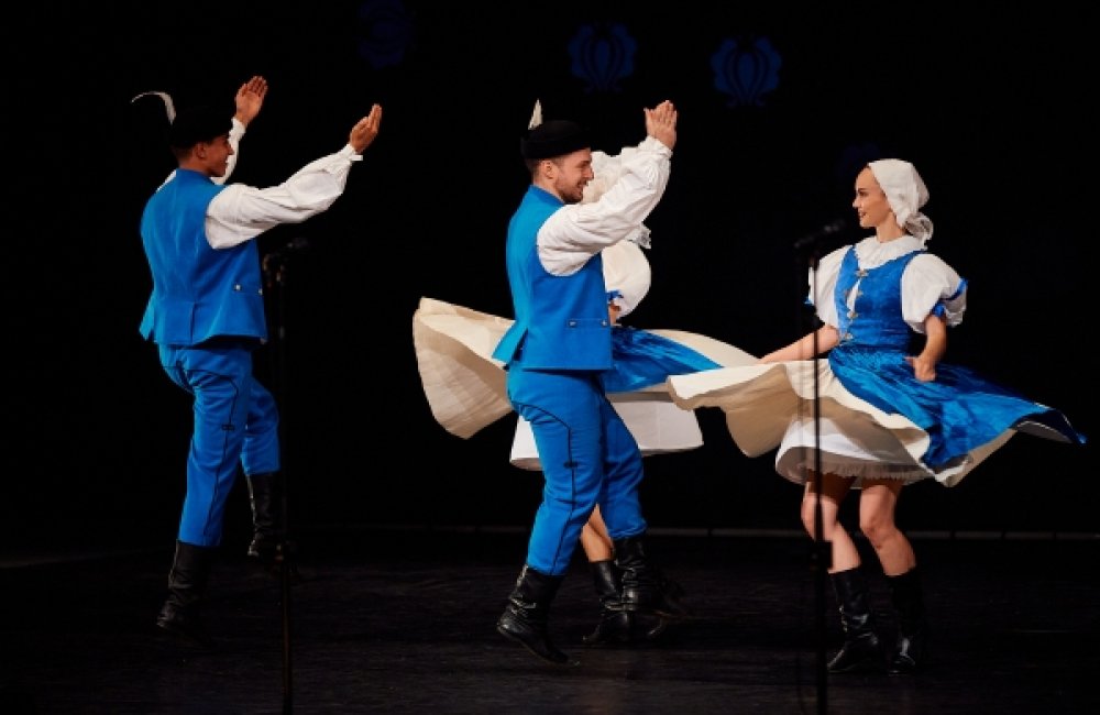 FS TECHNIK - SloVensKo – Slovo, Výšivka, Krajina