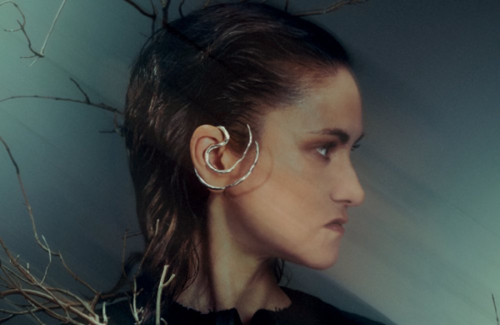 KLUB ZA ZRKADLOM / LENKA DUSILOVÁ