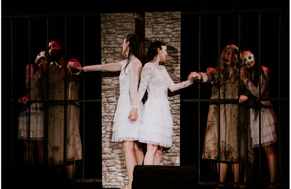 DIVADLO TANDEM - STAROVAL